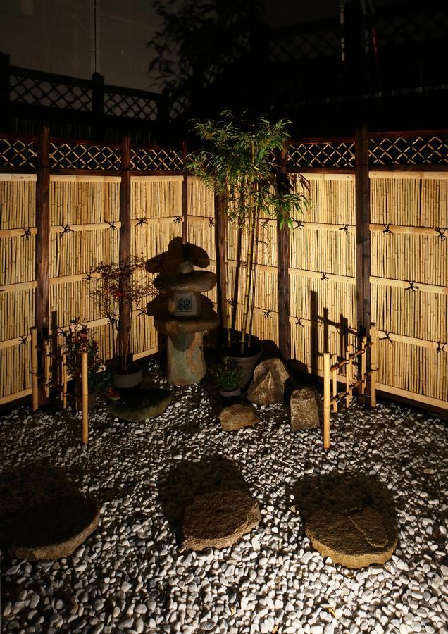 Chikyuutabikazoku Usj Apartment Osaka Bagian luar foto
