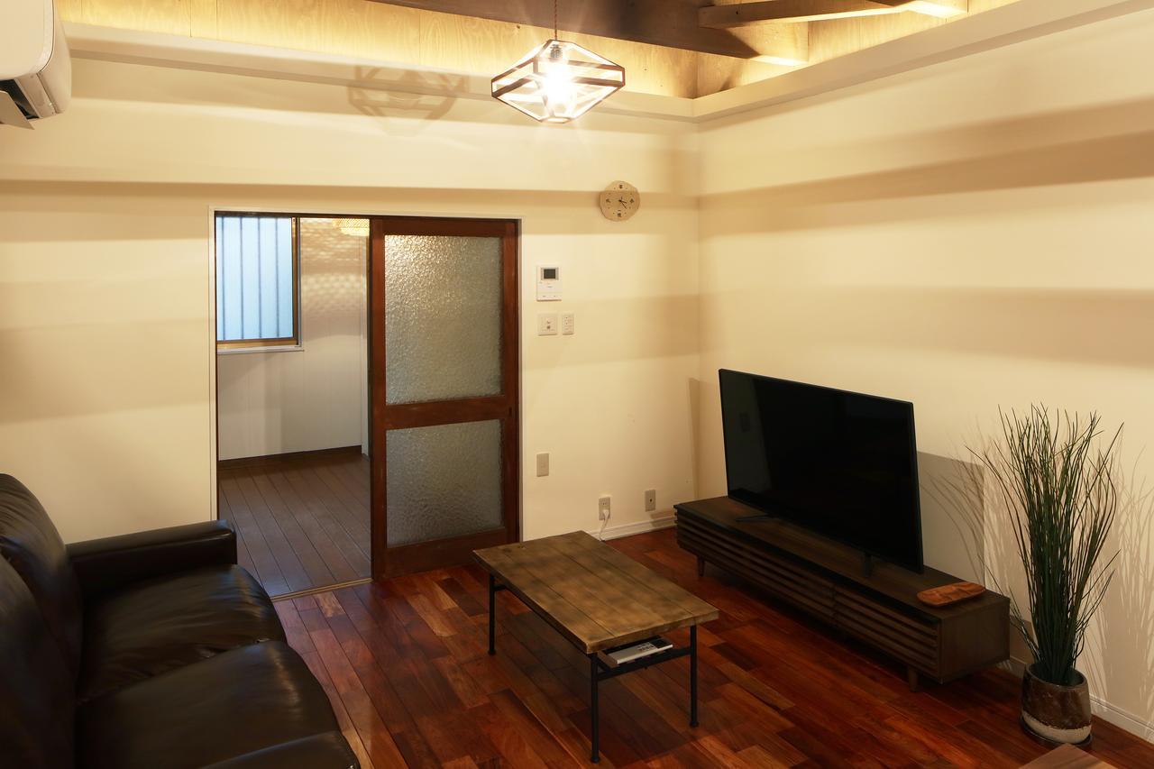 Chikyuutabikazoku Usj Apartment Osaka Bagian luar foto