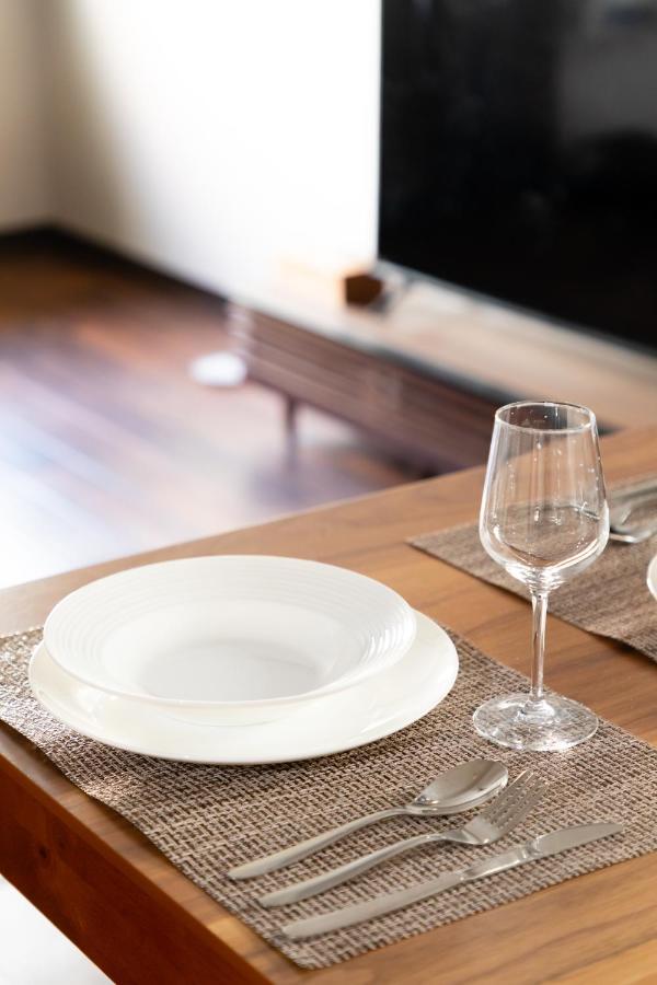 Chikyuutabikazoku Usj Apartment Osaka Bagian luar foto